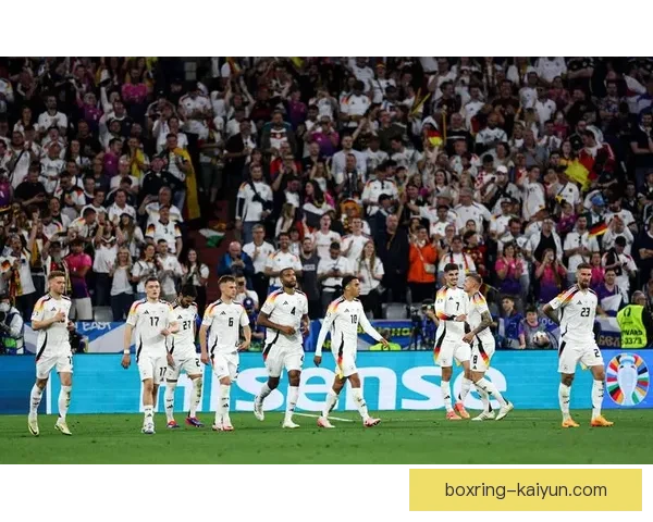 克罗斯比赛影响力持续提升，组织调度表现稳健